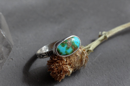 Sonoran Gold Turquoise Ring // Floral Band // size 8